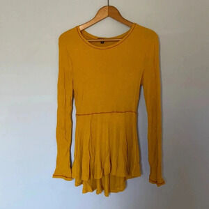 Sapphire O Yellow Long Sleeved Waffle Knit Top Size Medium